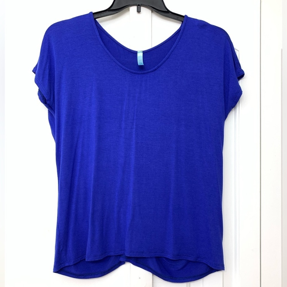 Loila Royal Blue Open Back T-Shirt Top Blouse Women’s Size Medium
